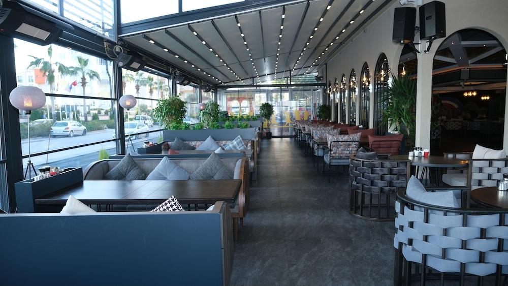 Reo Hotel Spa - Ex Pacco Hotel Antalya Bagian luar foto