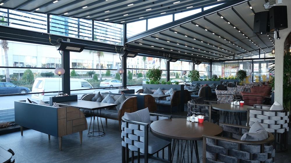 Reo Hotel Spa - Ex Pacco Hotel Antalya Bagian luar foto