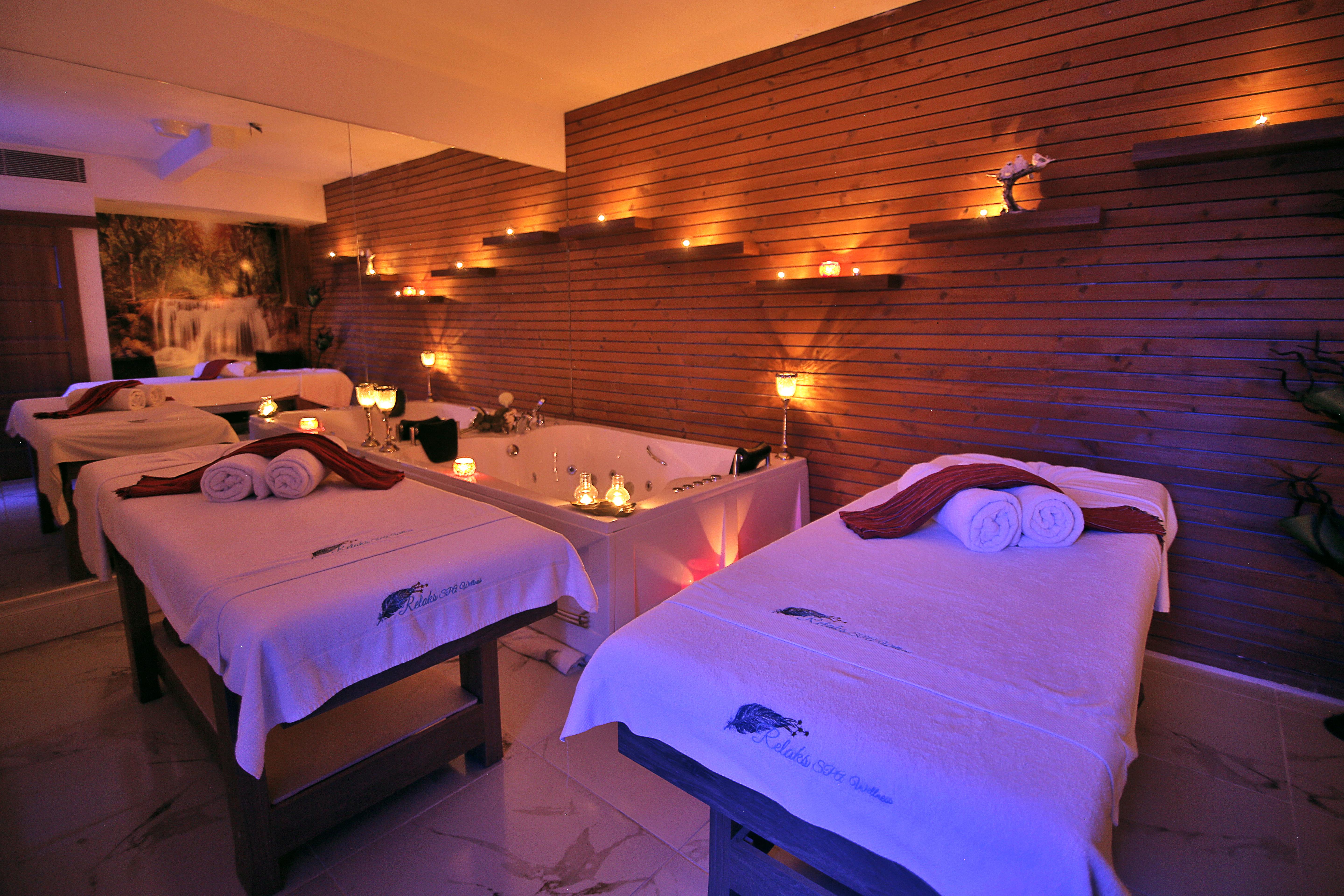 Reo Hotel Spa - Ex Pacco Hotel Antalya Bagian luar foto