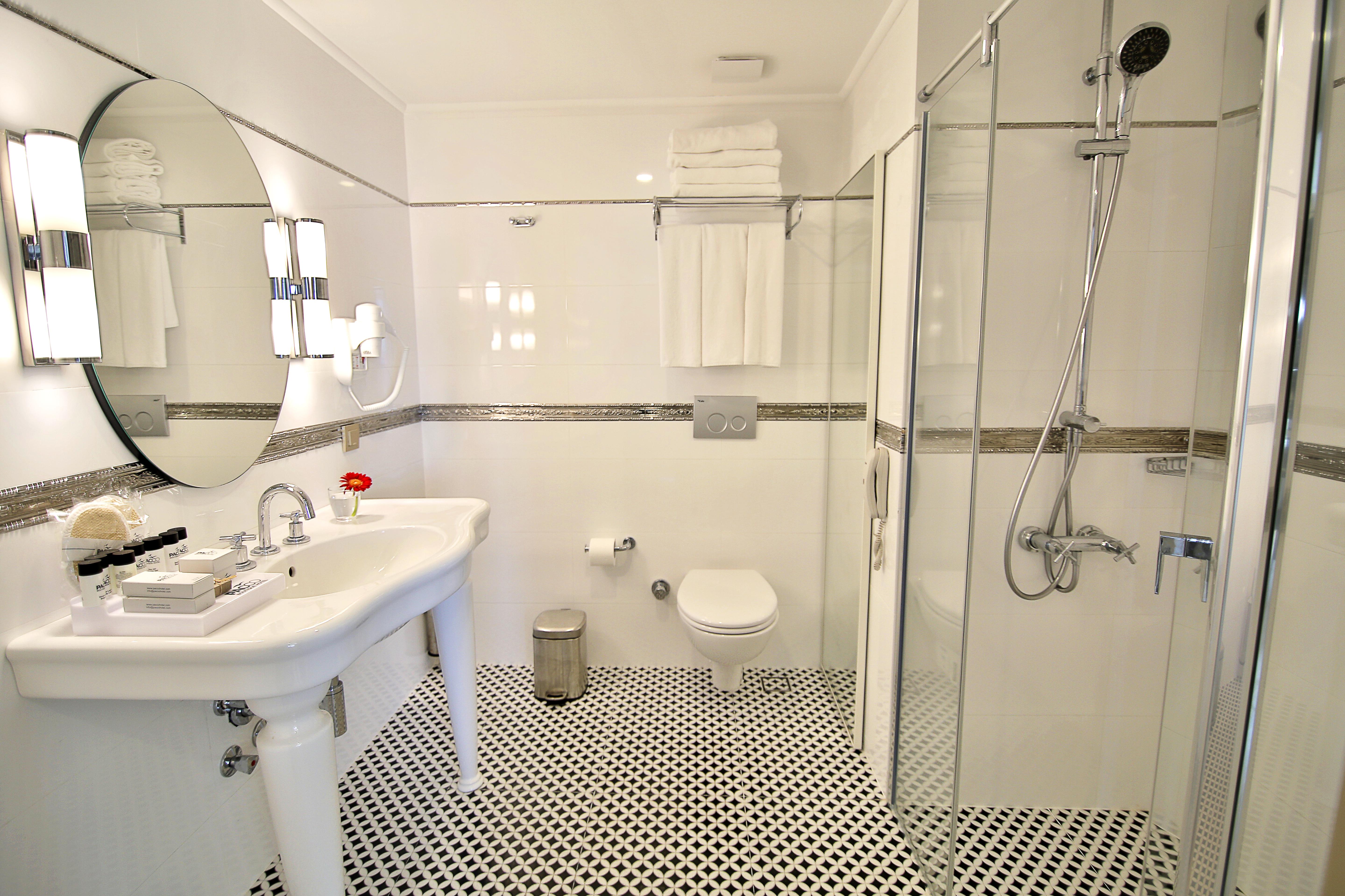 Reo Hotel Spa - Ex Pacco Hotel Antalya Bagian luar foto