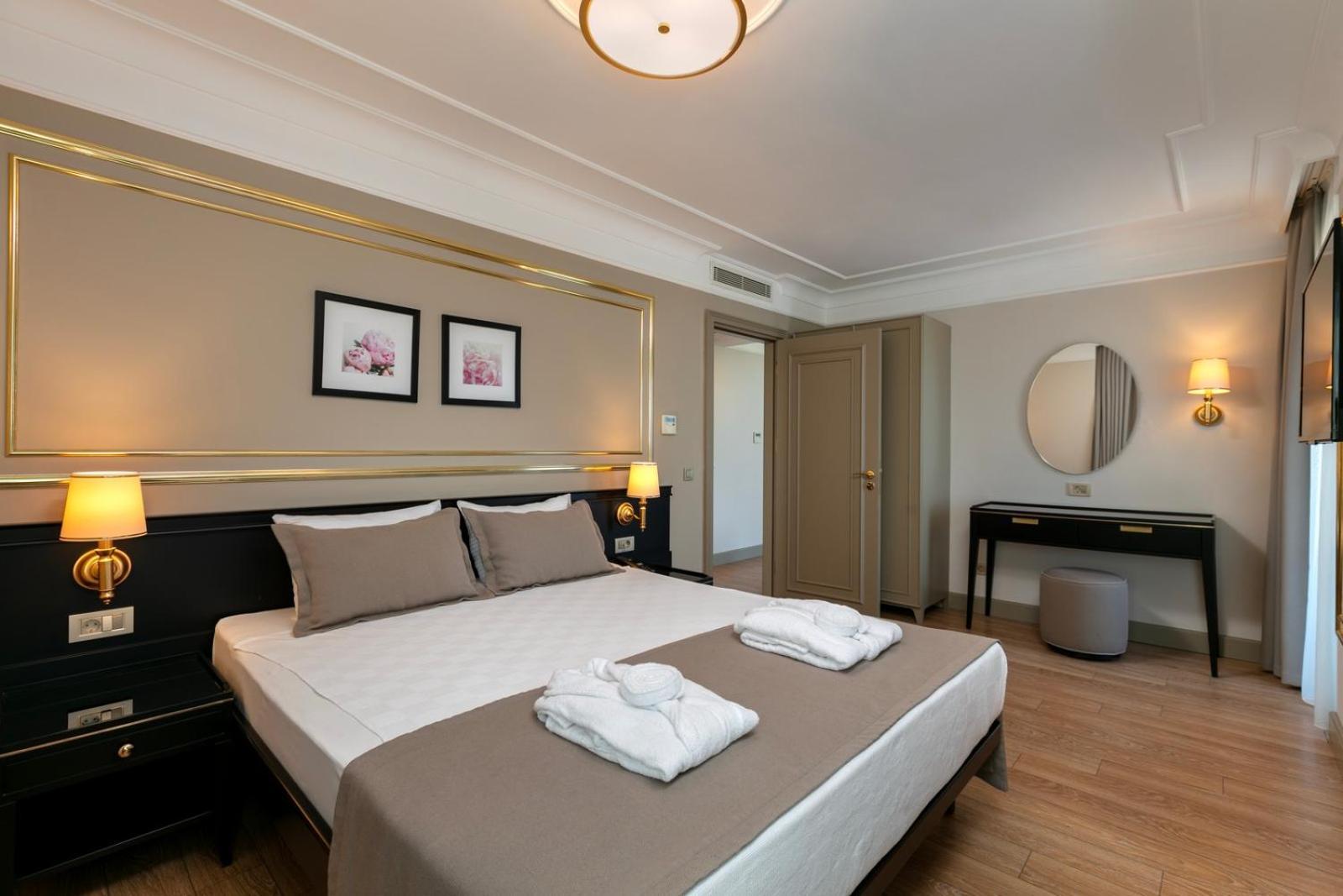 Reo Hotel Spa - Ex Pacco Hotel Antalya Bagian luar foto