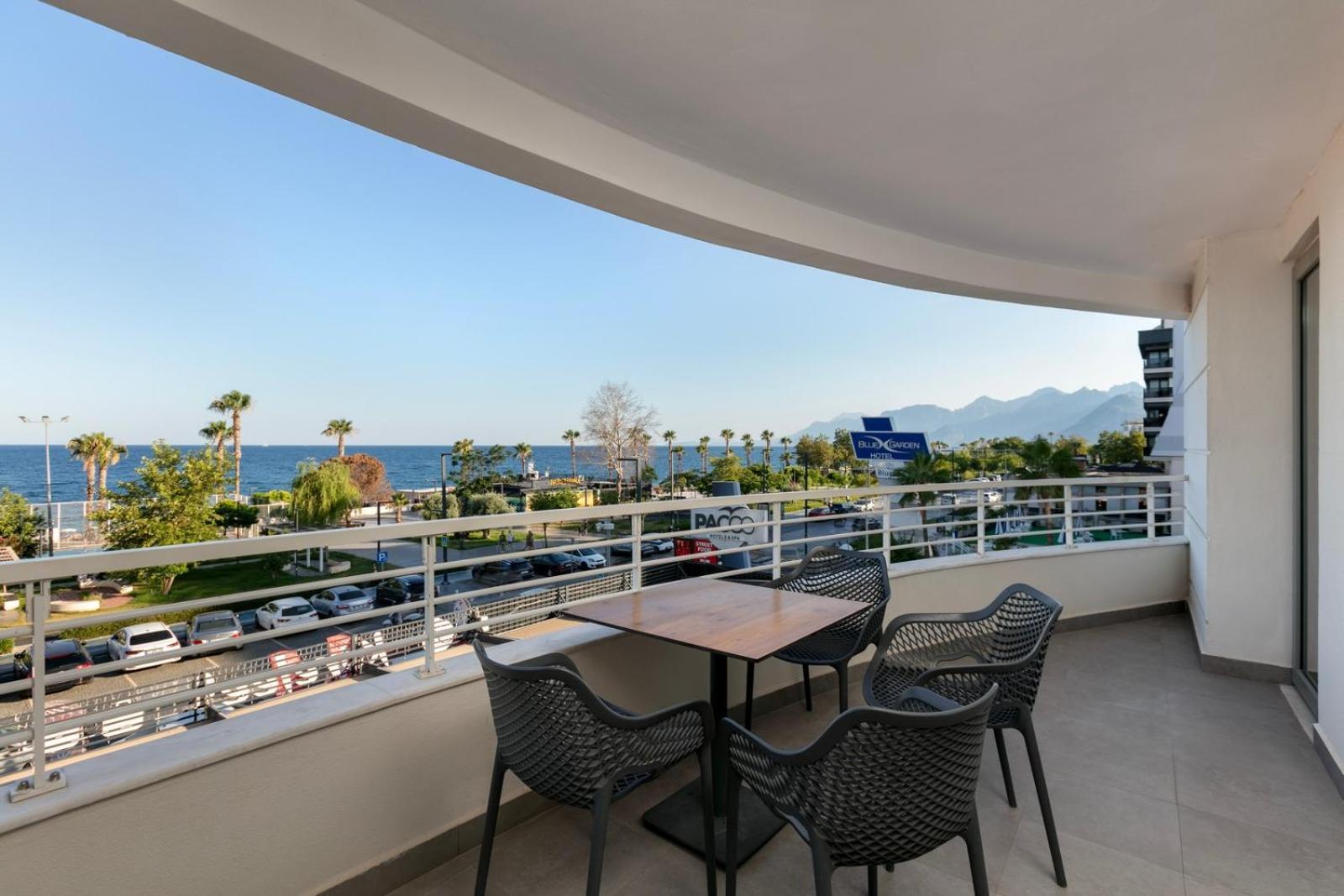 Reo Hotel Spa - Ex Pacco Hotel Antalya Bagian luar foto