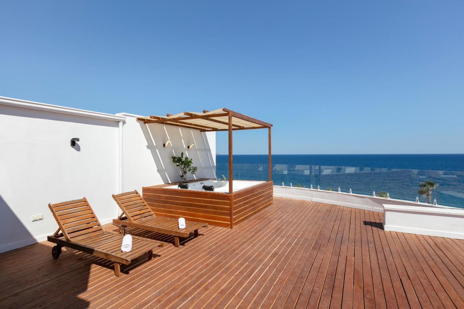 Reo Hotel Spa - Ex Pacco Hotel Antalya Bagian luar foto
