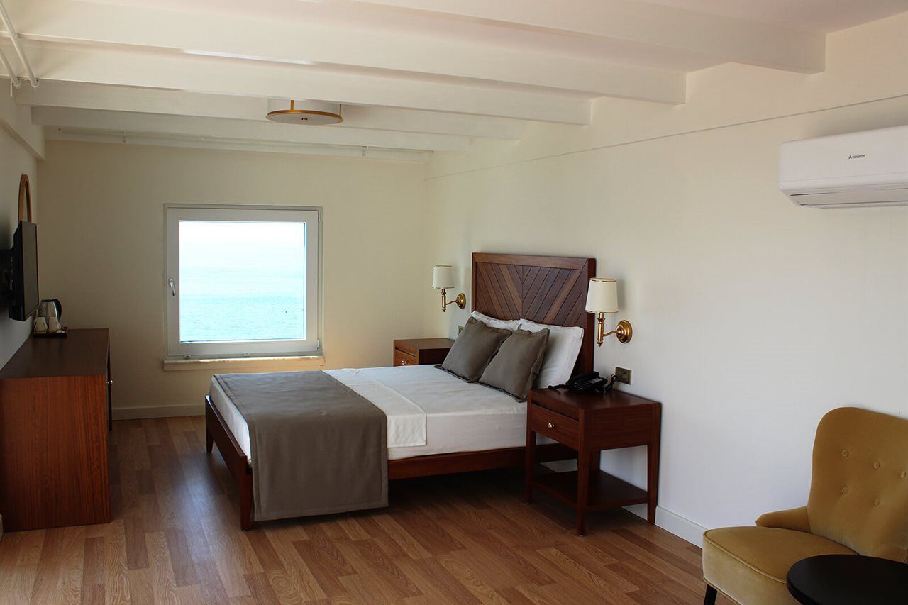 Reo Hotel Spa - Ex Pacco Hotel Antalya Bagian luar foto