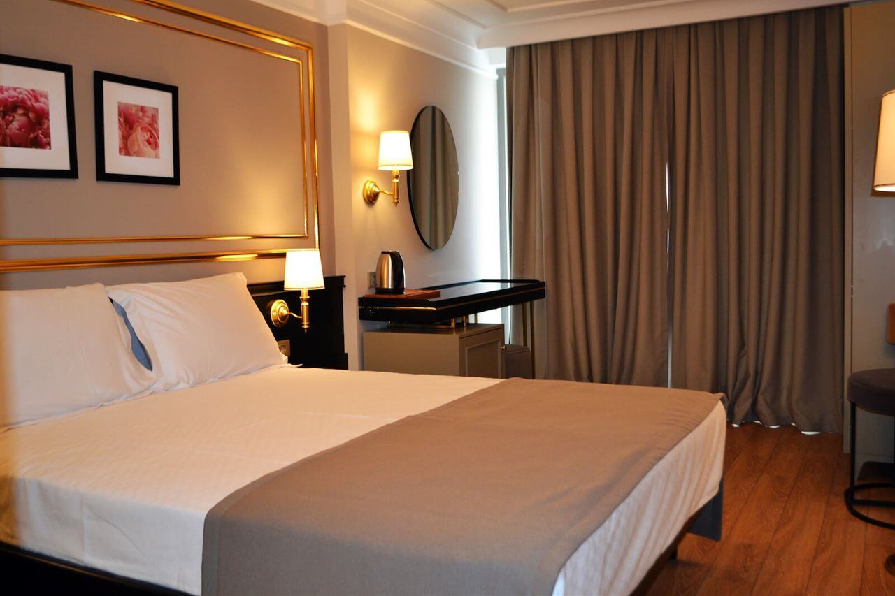 Reo Hotel Spa - Ex Pacco Hotel Antalya Bagian luar foto